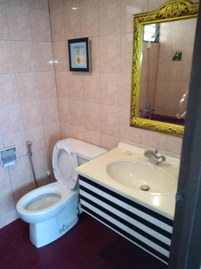 The Barn Private Home @ Sri Sayang Apartment Batu Feringgi Εξωτερικό φωτογραφία